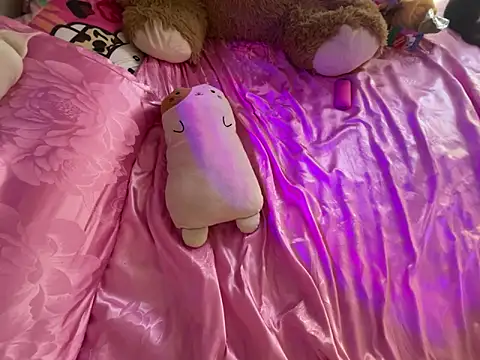 Onlypawzz live sex cam