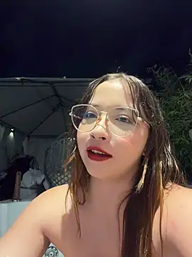 AliciaWhite_nt webcam