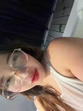 AliciaWhite_nt webcam
