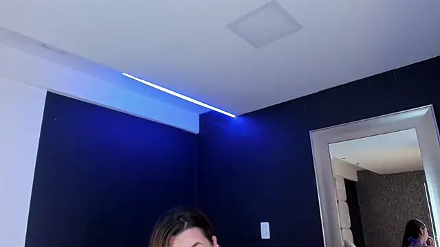 LolaGray__
