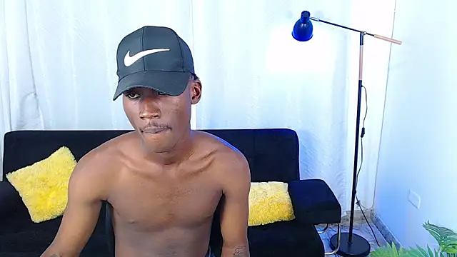 alexaandro18 webcam
