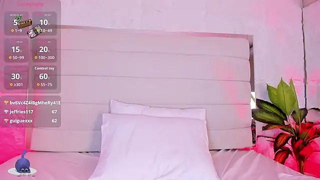 Ali_Hamilton webcam