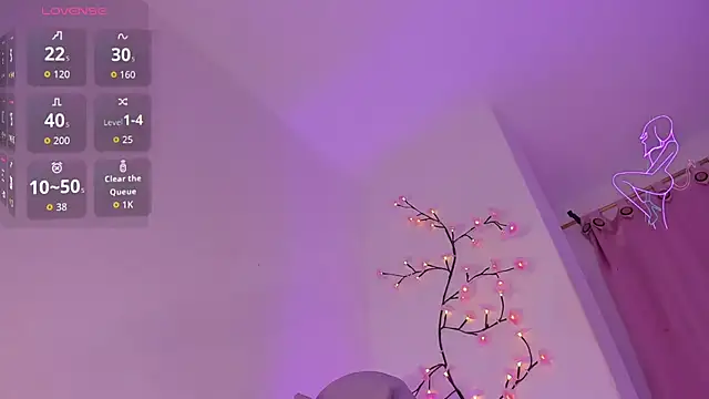 Mara_royal's room