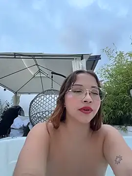 AliciaWhite_nt webcam