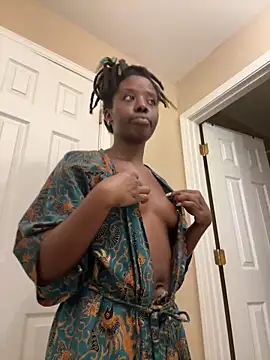 thechocolatepeach live sex cam