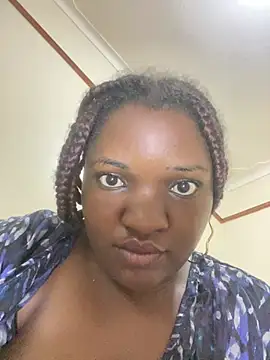 sweet18creamybigpussy webcam