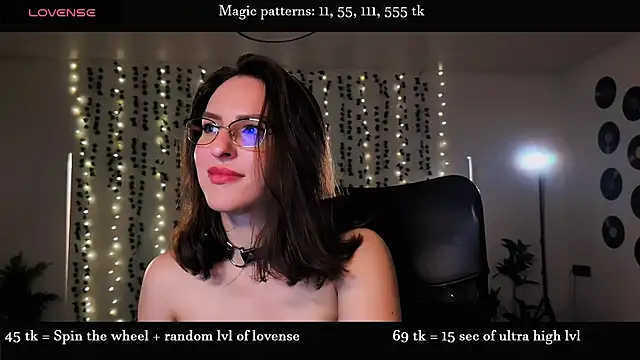 Alicia_x_art webcam