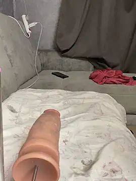 Lola_Hale webcam