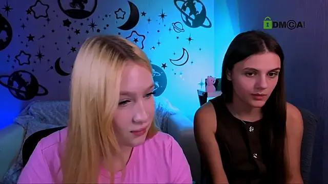 playful_sophie webcam