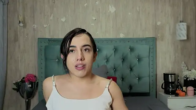 Alicee_Moonn webcam