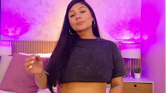 ValeriaMonet webcam