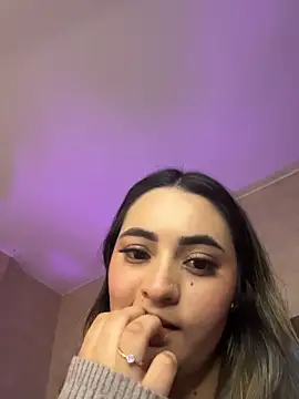 Antonella_Julieta webcam