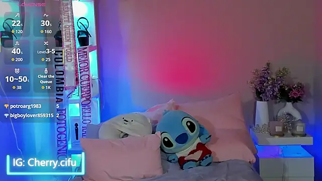CherrySeraphine1 webcam