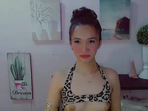 Urblossom_princessxxx webcam