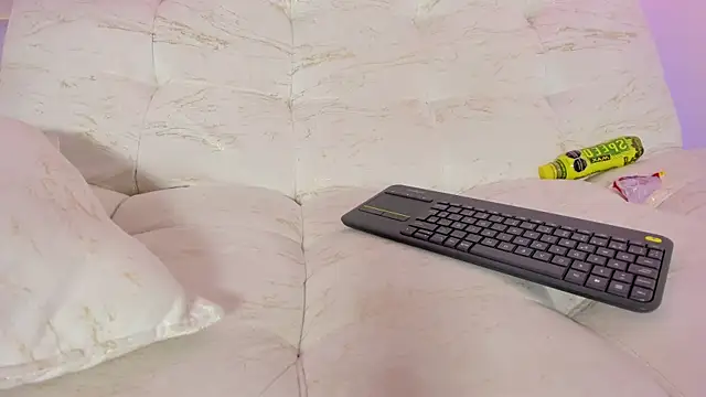 LiaCampbell_ webcam