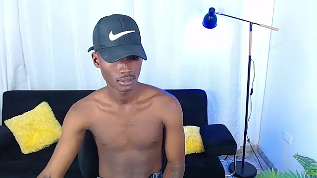 alexaandro18 webcam