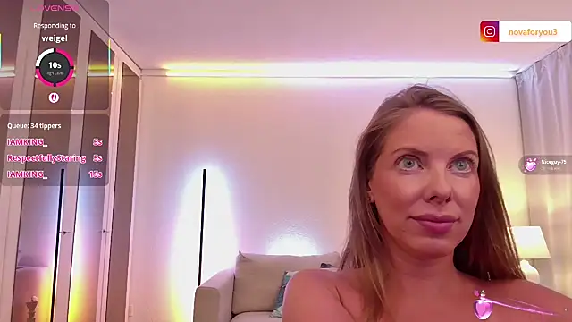 Nova-Lee webcam