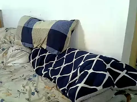 purplescarlet webcam