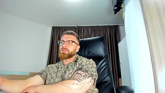 Findom_guy webcam