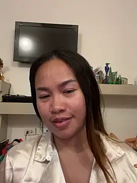 Ponthip webcam