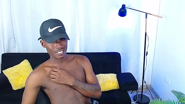 alexaandro18 webcam