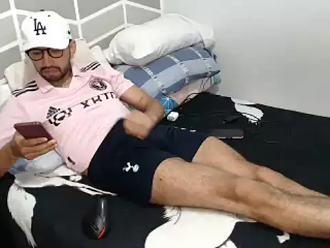 thomass1018 webcam