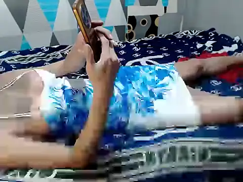 Trish_CurveCock webcam