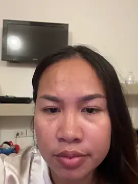 Ponthip webcam