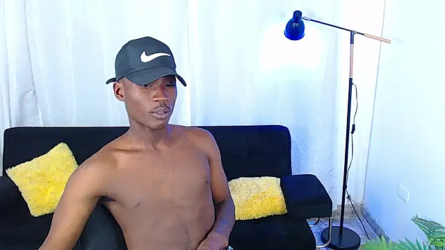 alexaandro18 webcam