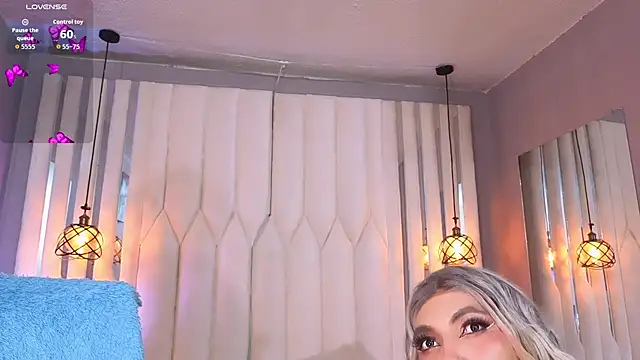 Megan_Do_Santos's room