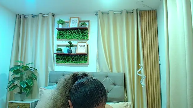 sasi_luna webcam