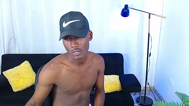 alexaandro18 webcam