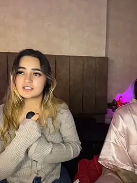 Antonella_Julieta webcam
