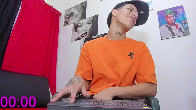 big_hot_boy_ webcam