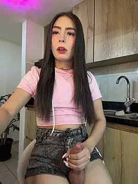 Camistar18's room