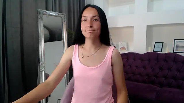 Yr_Shy_Bae webcam