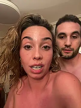 space_couple webcam