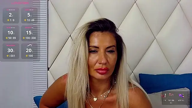 GinaBear webcam
