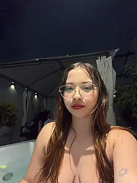 AliciaWhite_nt webcam