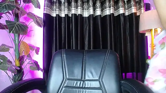 kiara_1122 webcam