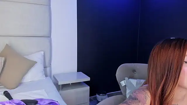 LolaGray__ webcam