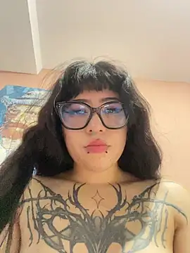 MennaLee_ webcam