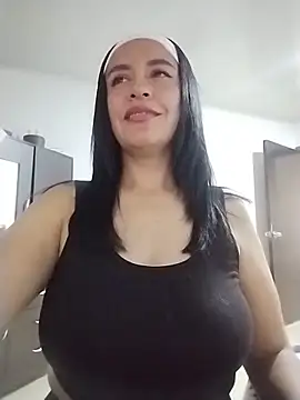 hailey85 - Hailey85's free webcam - UK Sex Cams