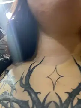 MennaLee_ live cam on StripChat