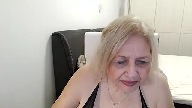 SusiLifeXXX webcam