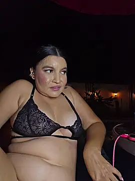 Pretty_Julieta webcam