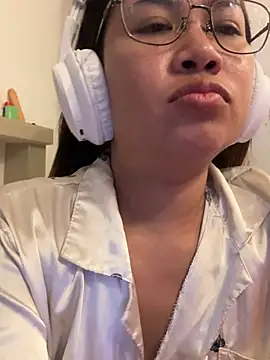Ponthip webcam