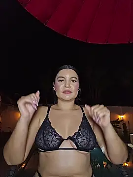 Pretty_Julieta webcam