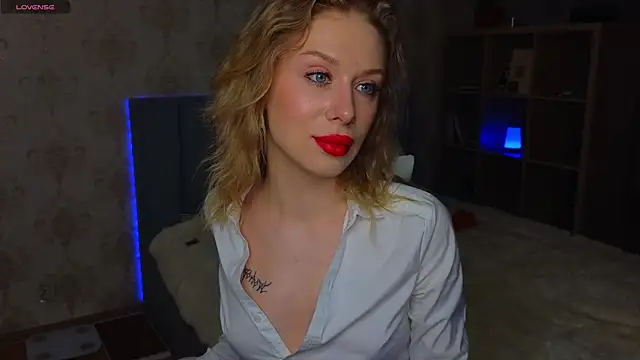 Lucia_wow webcam