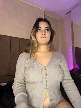 Antonella_Julieta webcam
